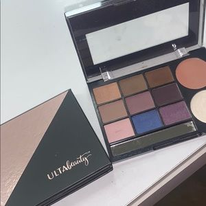 Ulta Beauty 2 pack of mini pallets